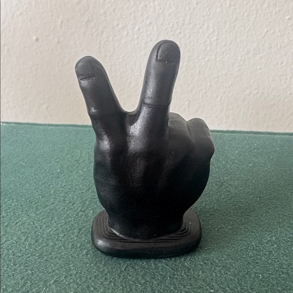 Black Obsidian Peace Sign Sculpture - Picture 4 of 5